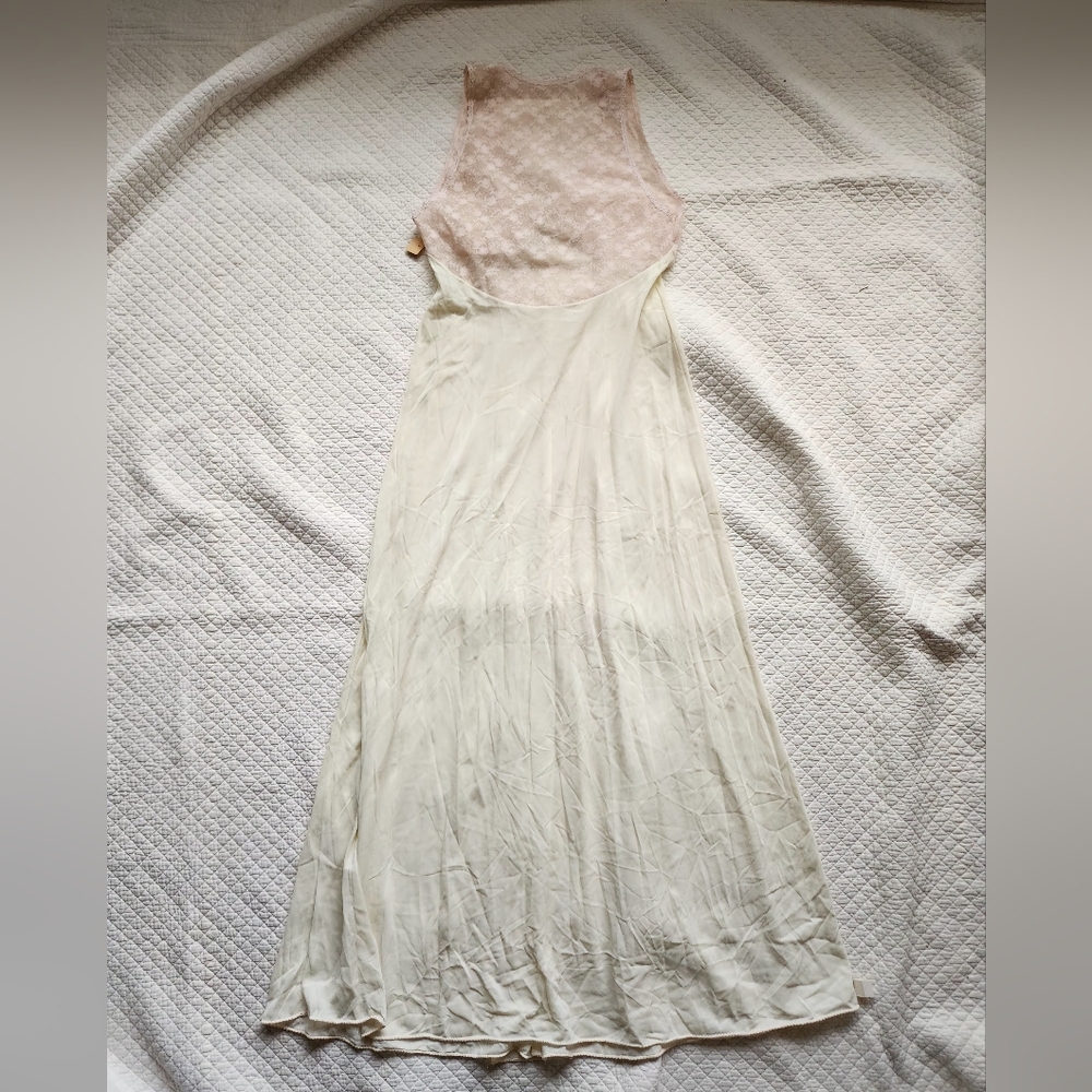 Elegant Cream and Pink Women's Dress - Picture 2 of 7